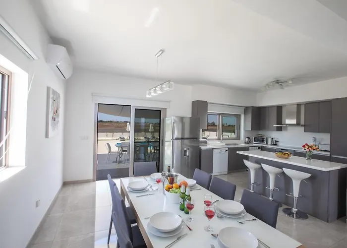 Vilă Marylou Protaras